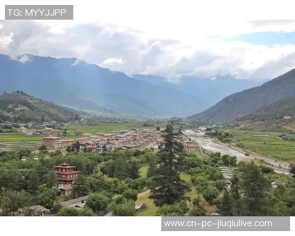 中国与不丹的友谊与挑战：历史文化交流与未来合作展望